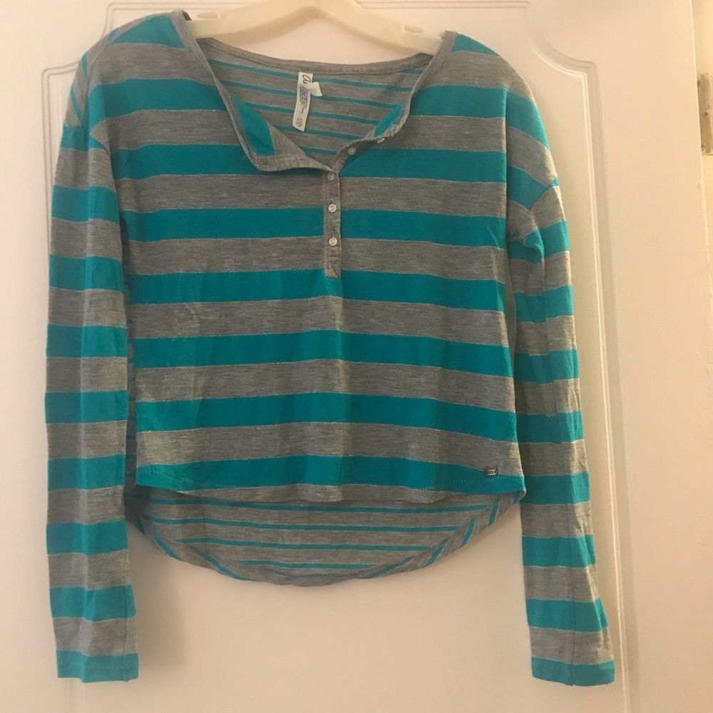 Aeropostale: Trendy Blue and Gray Blouse